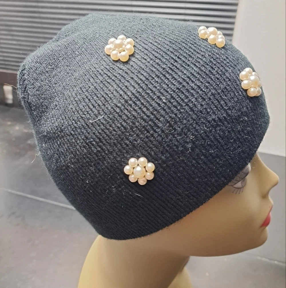 Stylish Black Beanie with Pearl Accents Size OS